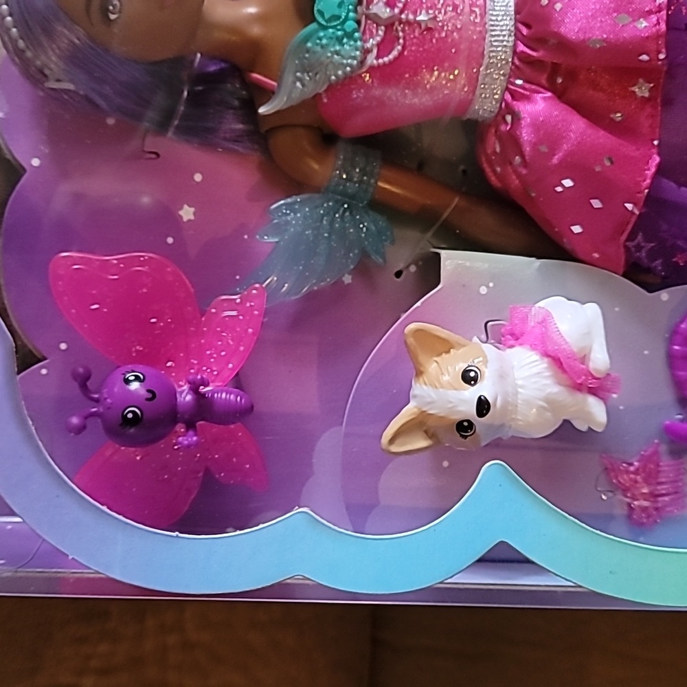 Barbie touch of Magic BNIB - Picture 2 of 5